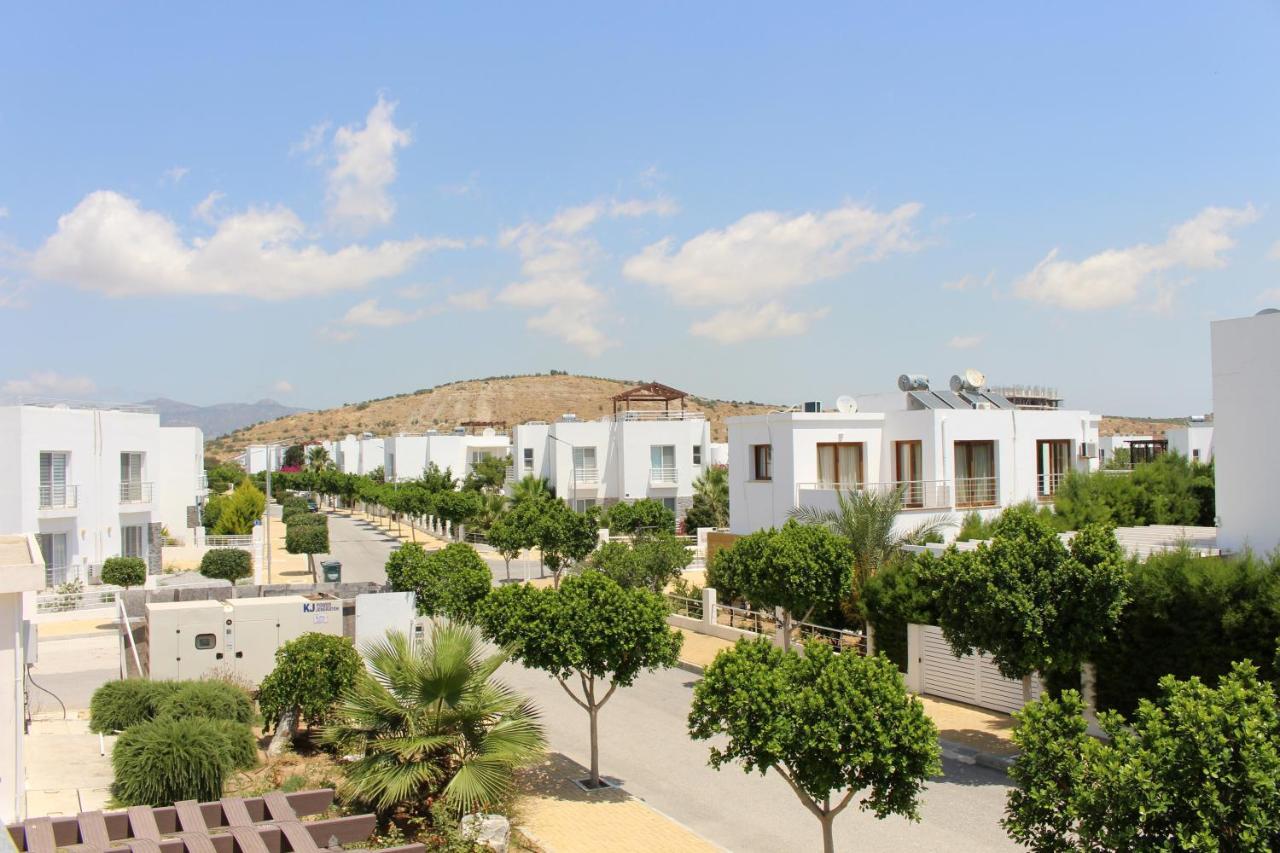 Caesar Beach Villas And Apartments Gastria Eksteriør bilde