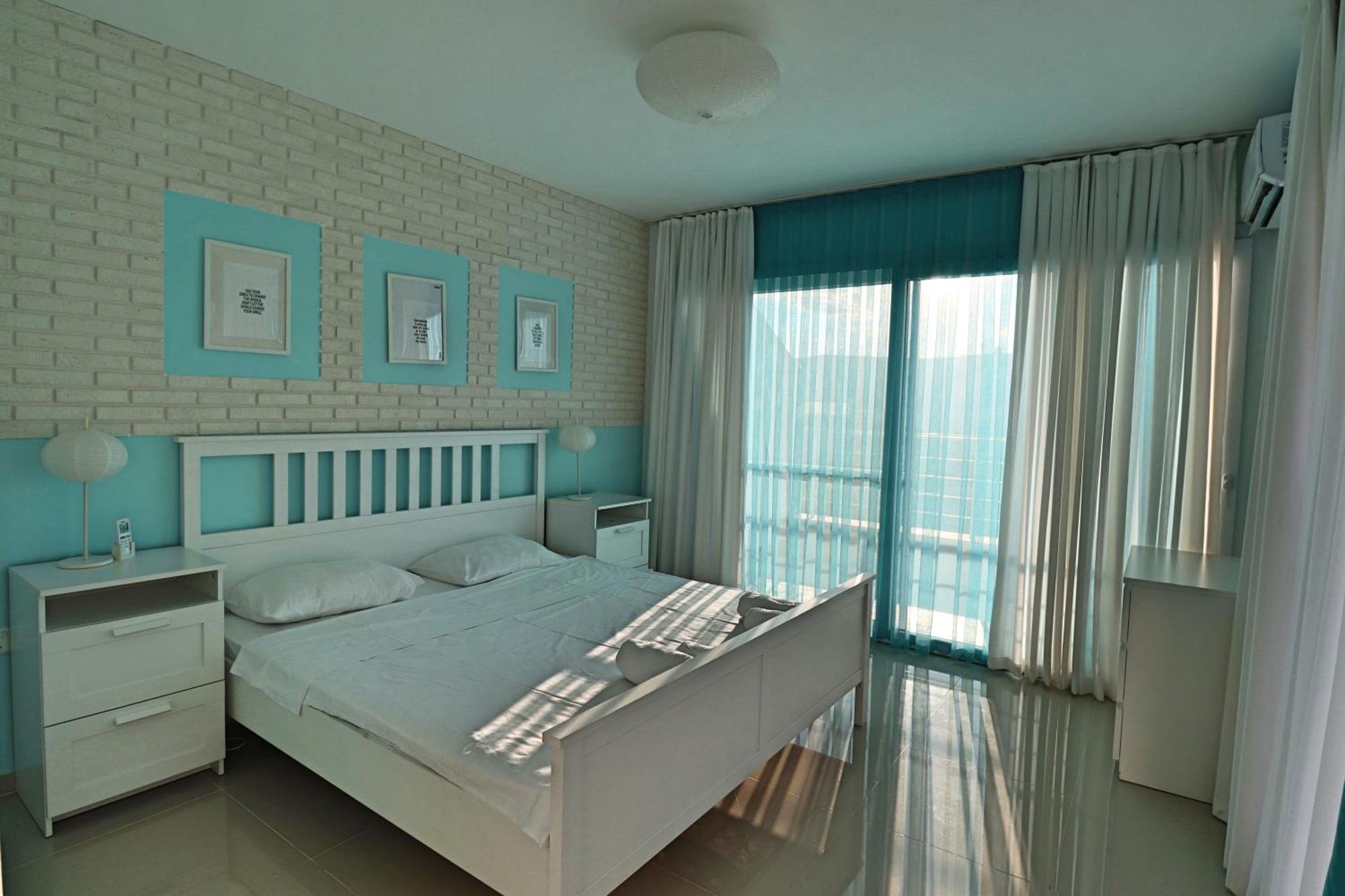 Caesar Beach Villas And Apartments Gastria Eksteriør bilde