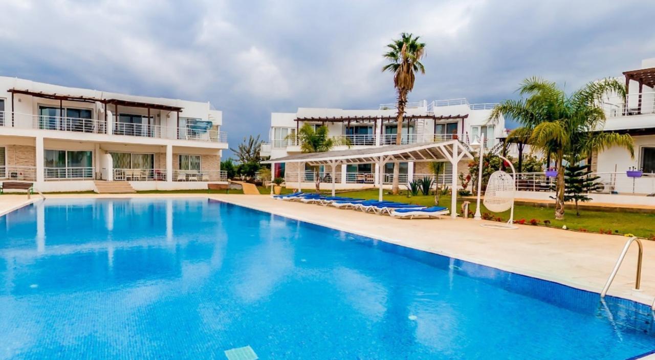 Caesar Beach Villas And Apartments Gastria Eksteriør bilde